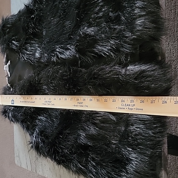 Faux Fur Vest Black Size S - Picture 9 of 9